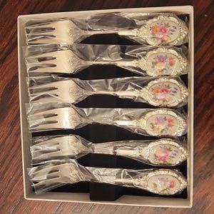 Vintage Stainless dessert forks, set of 6